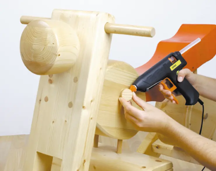 48610-Holzpferd